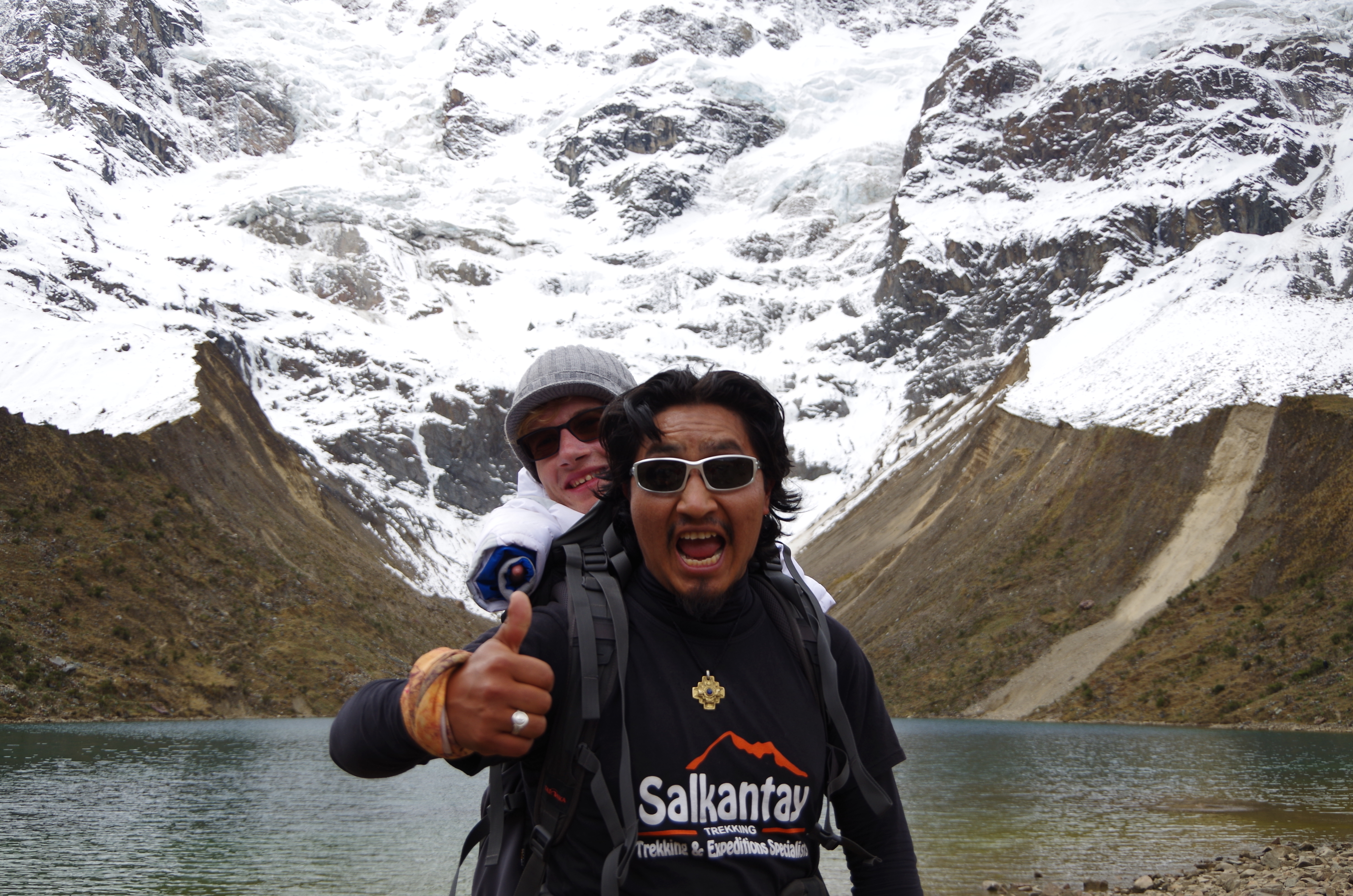 Janis McDavid reist ohne Arme und Beine in einem Trekking-Rucksack durch Peru